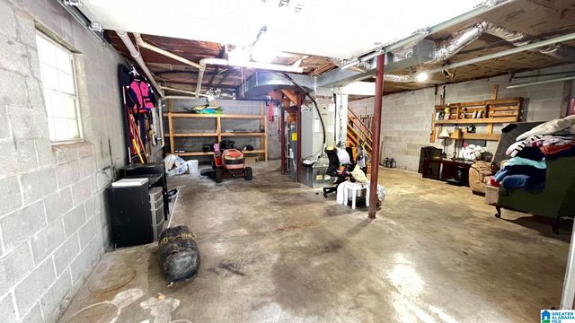 210 CRAWFORD DRIVE, Springville, AL 35146