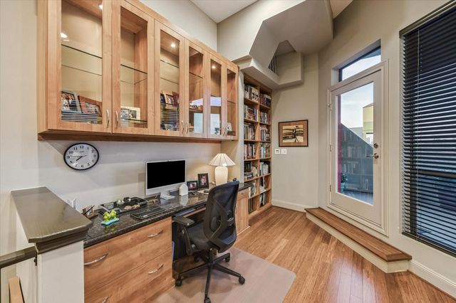 2608 Montrose Boulevard, Houston, TX 77006