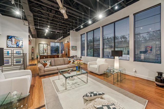 2608 Montrose Boulevard, Houston, TX 77006