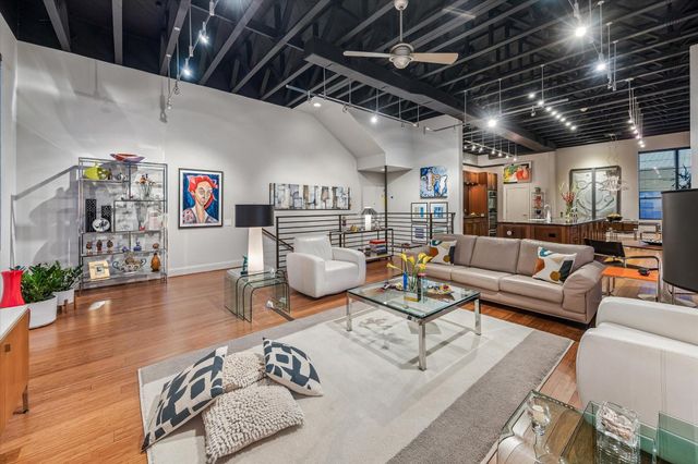 2608 Montrose Boulevard, Houston, TX 77006