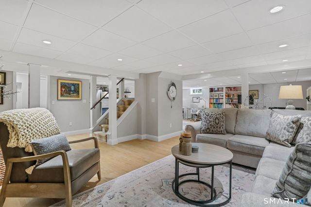 757 Galloping Hill Road, Fairfield, CT 06824