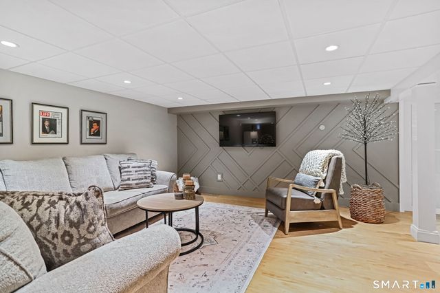 757 Galloping Hill Road, Fairfield, CT 06824