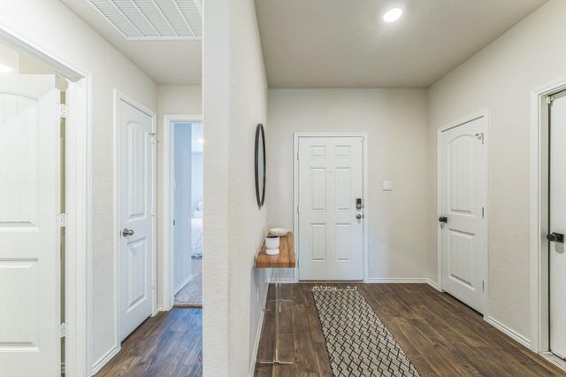 821 Bahia PL, Seguin, TX 78155