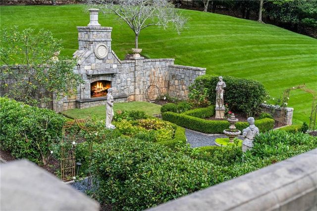 1919 River Forest Road NW, Atlanta, GA 30327