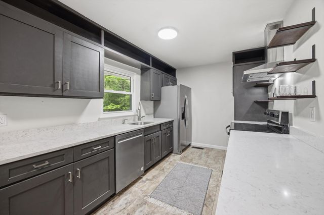 104 Pinehurst Lane, Signal Mountain, TN 37377