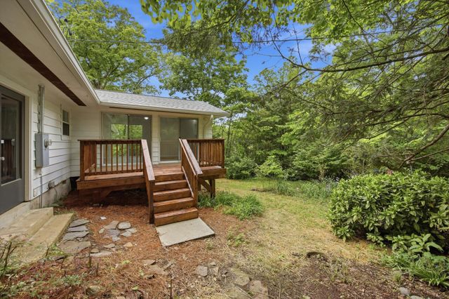 104 Pinehurst Lane, Signal Mountain, TN 37377