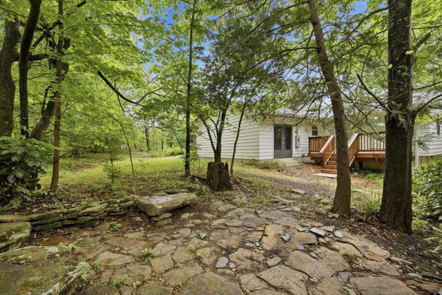 104 Pinehurst Lane, Signal Mountain, TN 37377