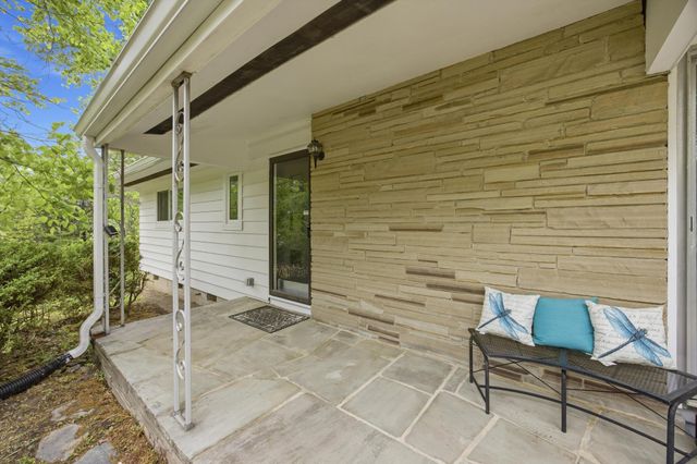 104 Pinehurst Lane, Signal Mountain, TN 37377