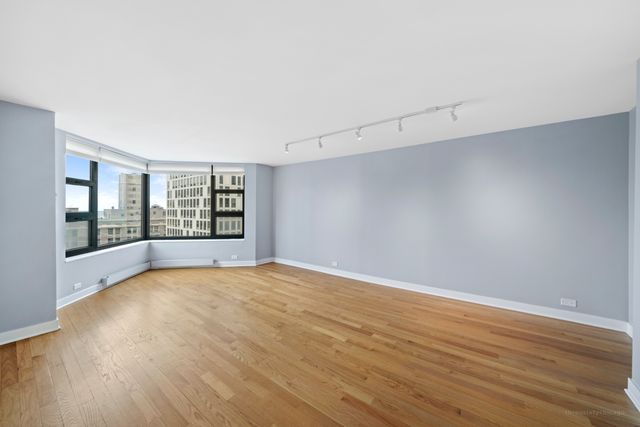 401 E ONTARIO Street 2403, Chicago, IL 60611