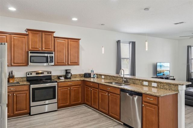 1430 MOON VALLEY DRIVE, Davenport, FL 33896