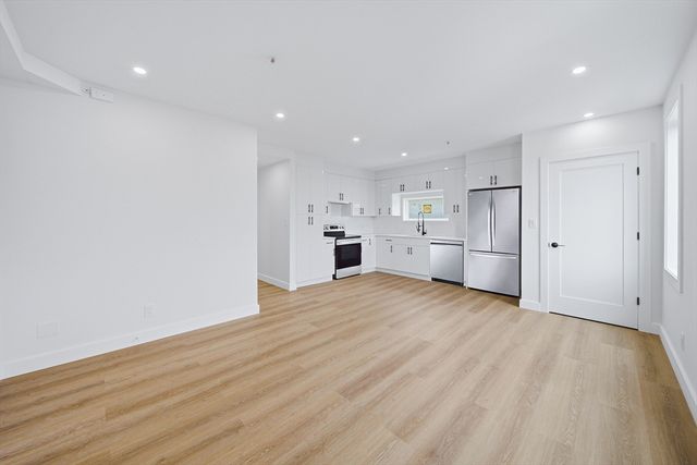 4164 Washington St 2, Boston, MA 02131