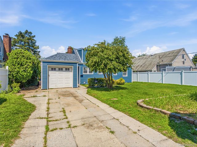 1009 Centennial Avenue, Baldwin, NY 11510