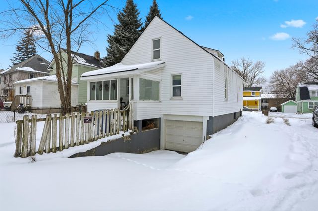 18 Edna Avenue, Pontiac, MI 48341