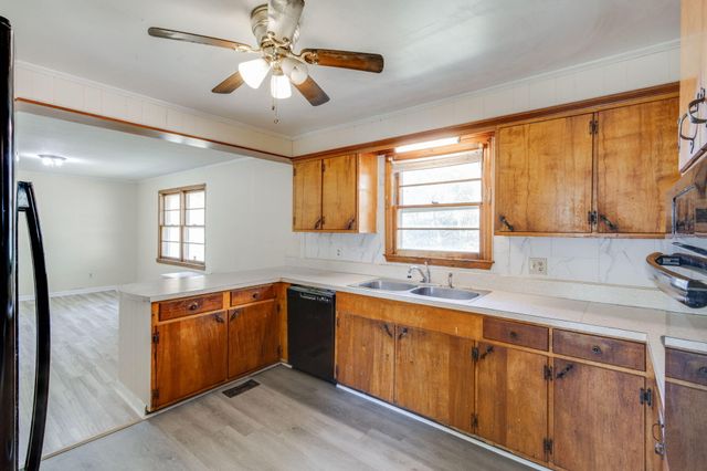 2 Pickens Court, Sumter, SC 29150