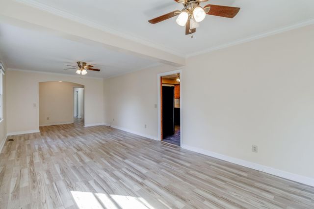 2 Pickens Court, Sumter, SC 29150