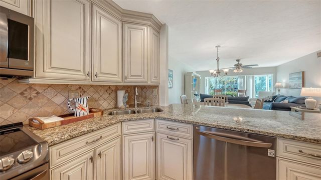 4380 EXETER DRIVE H-103, Longboat Key, FL 34228
