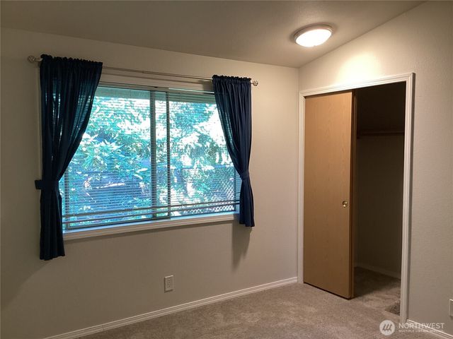 8512 242nd Street SW #4, Edmonds, WA 98026