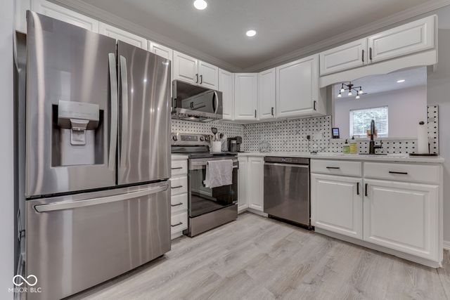 10702 Ashview Drive, Fishers, IN 46038