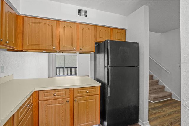 4223 S SEMORAN BOULEVARD 5, Orlando, FL 32822