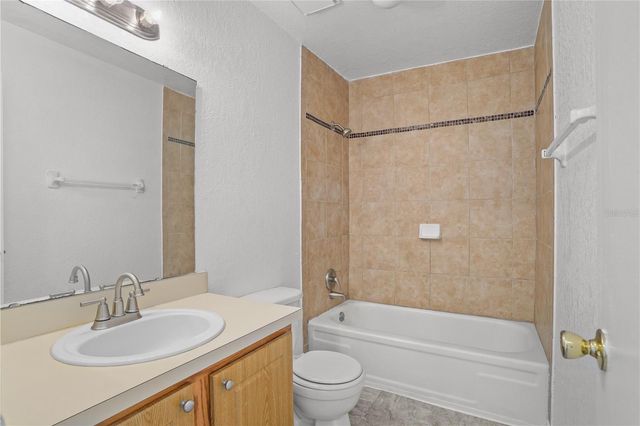4223 S SEMORAN BOULEVARD 5, Orlando, FL 32822