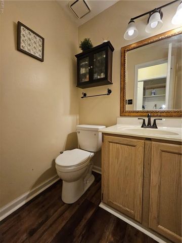 327 Esplanade PL, Chesapeake, VA 23320