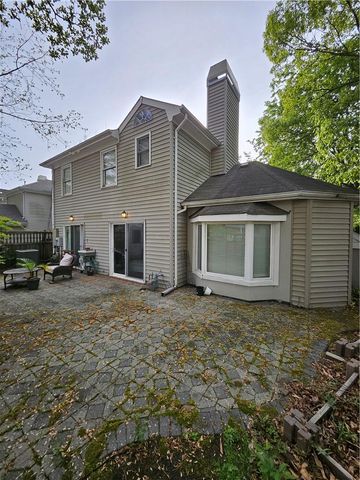 327 Esplanade PL, Chesapeake, VA 23320