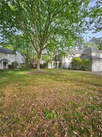 327 Esplanade PL, Chesapeake, VA 23320