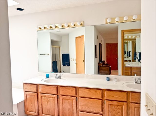 3048 Deercrest Path, Stow, OH 44224