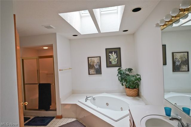 3048 Deercrest Path, Stow, OH 44224