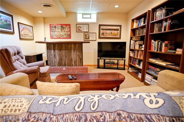 3048 Deercrest Path, Stow, OH 44224