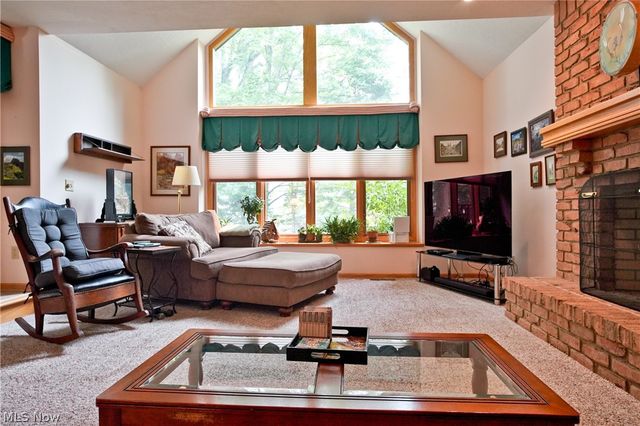 3048 Deercrest Path, Stow, OH 44224