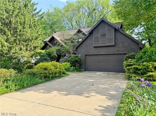 3048 Deercrest Path, Stow, OH 44224