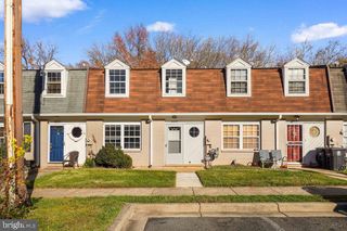 1827 DUTCH VILLAGE DR #K-350, Landover, MD 20785