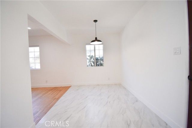 1570 N Verdugo Road B, Glendale, CA 91208