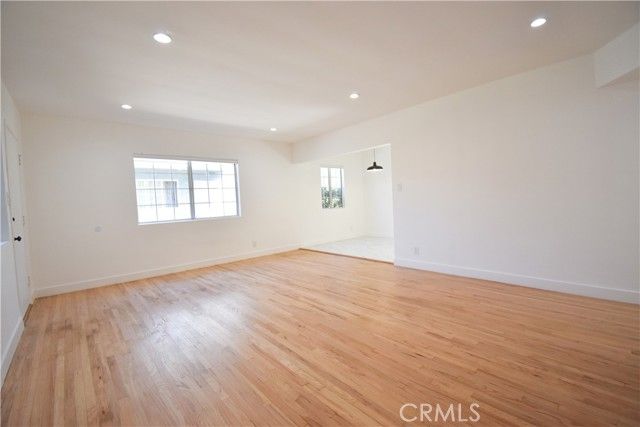 1570 N Verdugo Road B, Glendale, CA 91208