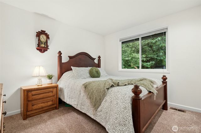 23435 NE 28th Place, Sammamish, WA 98074
