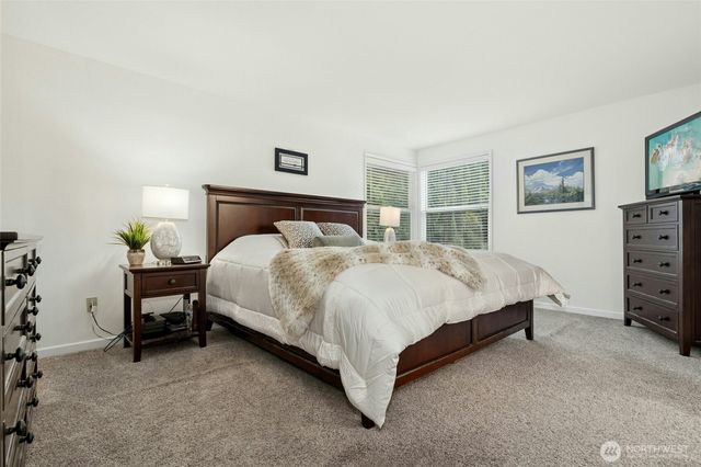 23435 NE 28th Place, Sammamish, WA 98074