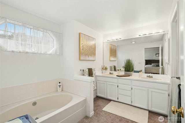 23435 NE 28th Place, Sammamish, WA 98074