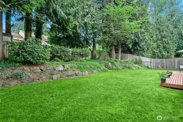 23435 NE 28th Place, Sammamish, WA 98074