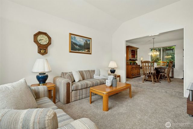 23435 NE 28th Place, Sammamish, WA 98074