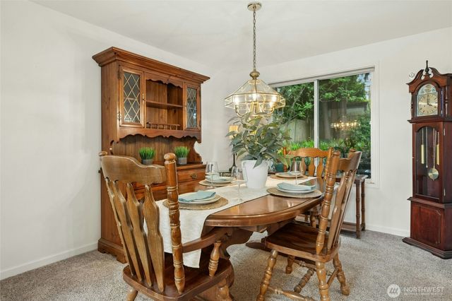 23435 NE 28th Place, Sammamish, WA 98074