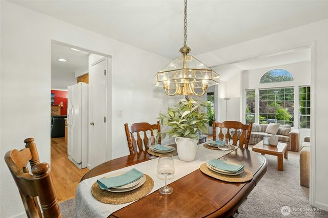 23435 NE 28th Place, Sammamish, WA 98074