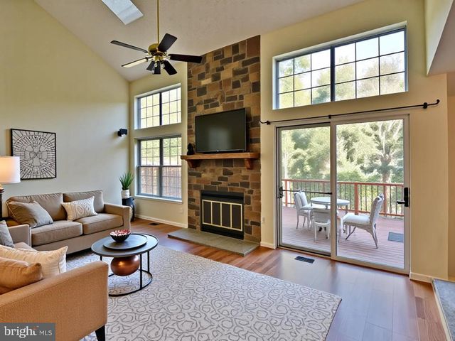 7906 KARA CT, Greenbelt, MD 20770