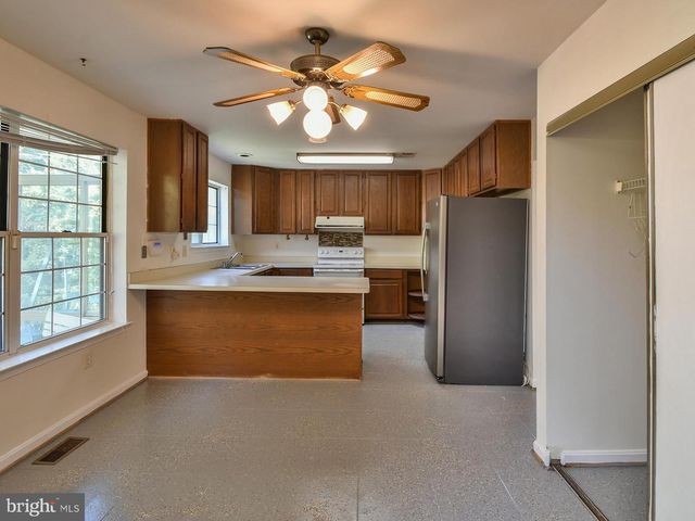 7906 KARA CT, Greenbelt, MD 20770