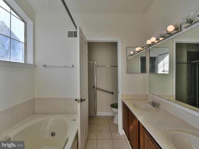 7906 KARA CT, Greenbelt, MD 20770