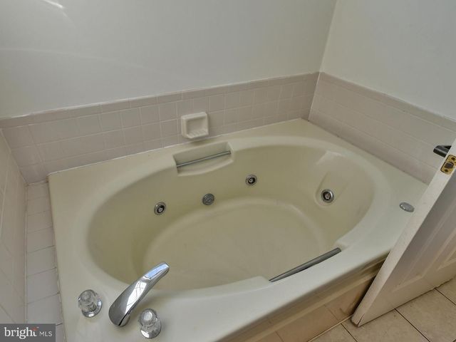 7906 KARA CT, Greenbelt, MD 20770