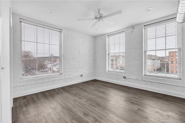 475 Howe Avenue 5, Shelton, CT 06484