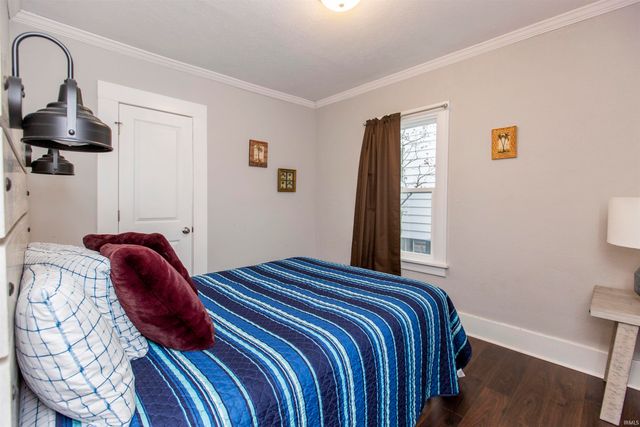 727 W Grove Street, Mishawaka, IN 46545