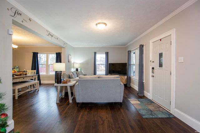 727 W Grove Street, Mishawaka, IN 46545