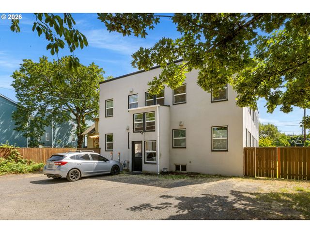 4763 N LOMBARD St 5, Portland, OR 97203